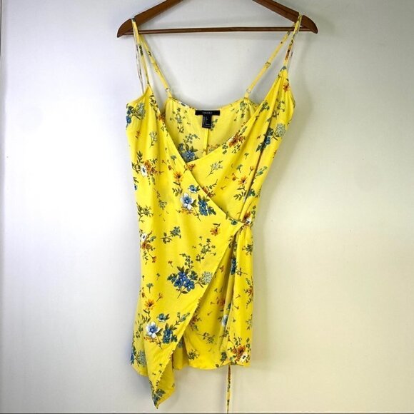 Forever 21 wrap mini dress, sleeveless, in a floral print - Picture 3 of 7